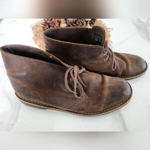 Men's Clarks Chuka style boot, US size 10.5.